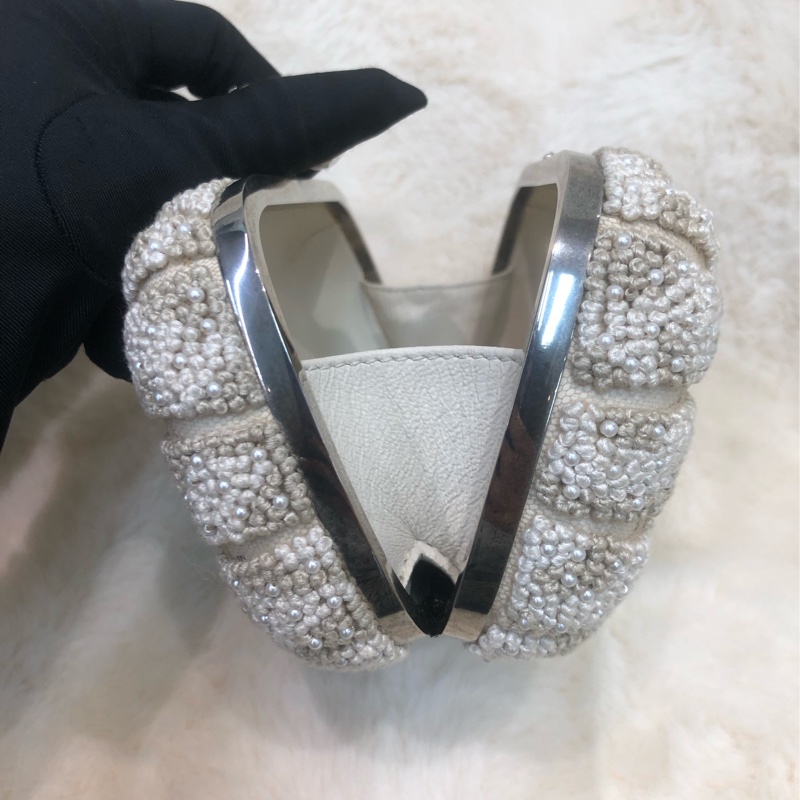 Alexander Mqueen 米白珠珠手拿包 XC339-7