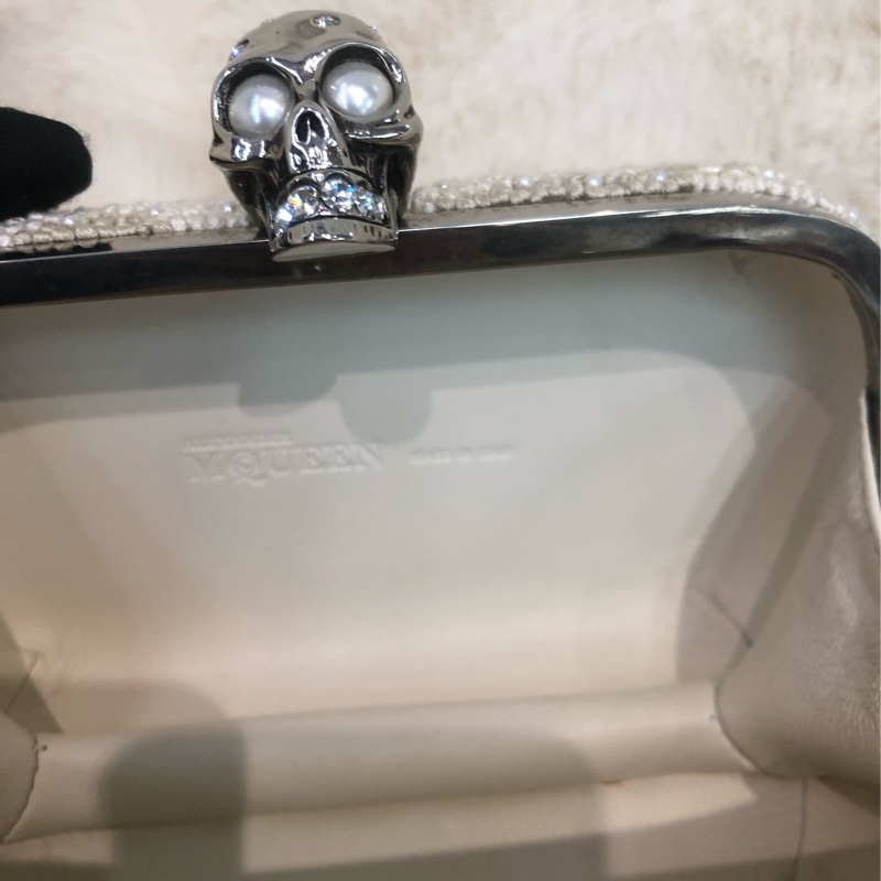 Alexander Mqueen 米白珠珠手拿包 XC339-9