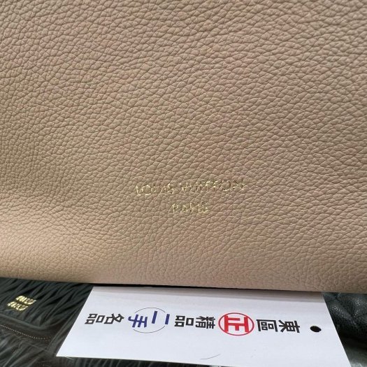 東區正精品㊣LV Low Key Hobo PM M14265 藕粉色小牛皮金釦鎖頭單把肩背包購物袋 RZ6338-3