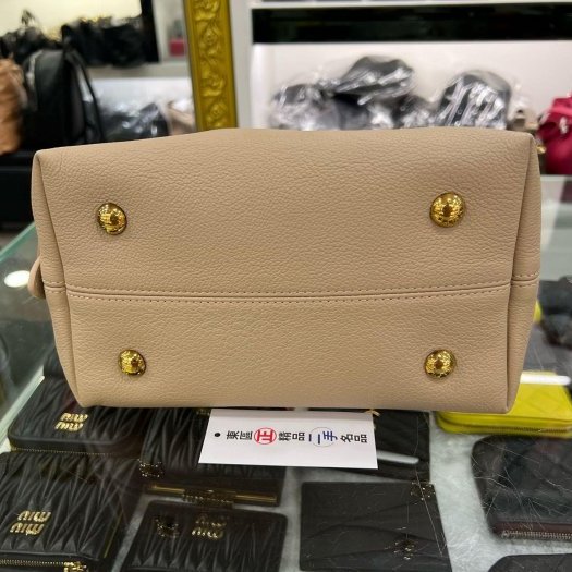 東區正精品㊣LV Low Key Hobo PM M14265 藕粉色小牛皮金釦鎖頭單把肩背包購物袋 RZ6338-6