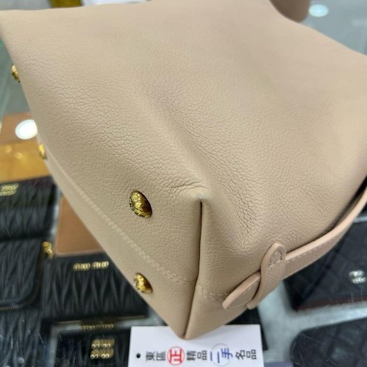 東區正精品㊣LV Low Key Hobo PM M14265 藕粉色小牛皮金釦鎖頭單把肩背包購物袋 RZ6338-8
