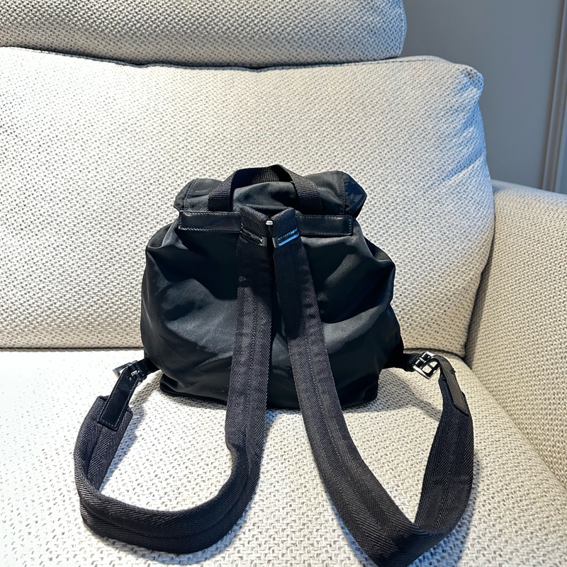 Prada 尼龍  黑色  小後背包-6