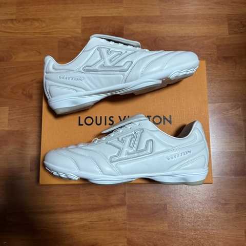 Lv足球鞋Footprint春夏系列 低幫徽標休閒鞋  白色43碼