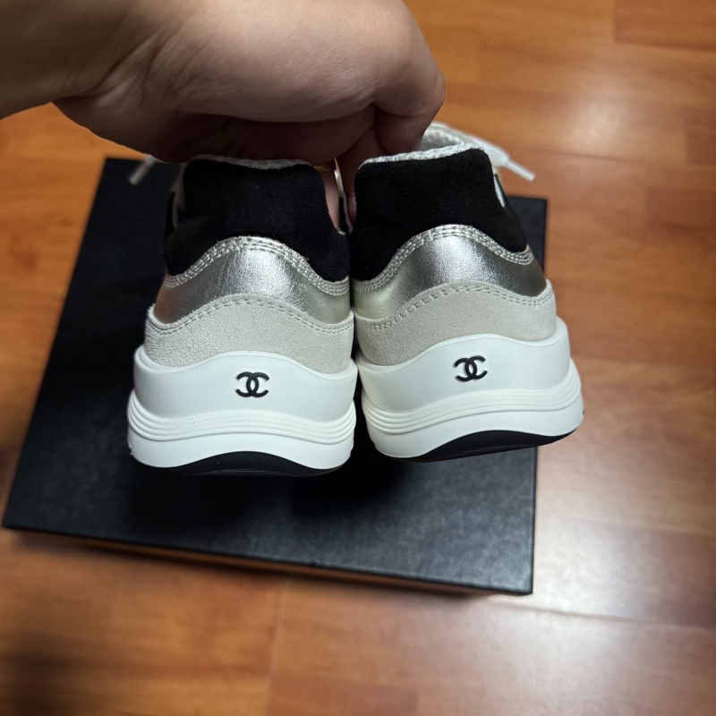 Chanel香奈兒25A小牛皮低幫徽標休閒鞋 女款 淺金色 37碼-4