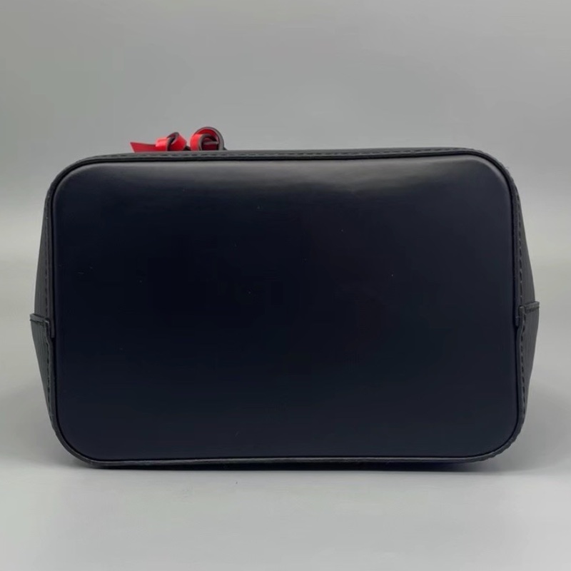 LV 路易威登 🪐拼色水波纹水桶BB手提斜挎包 尺寸20*21-11