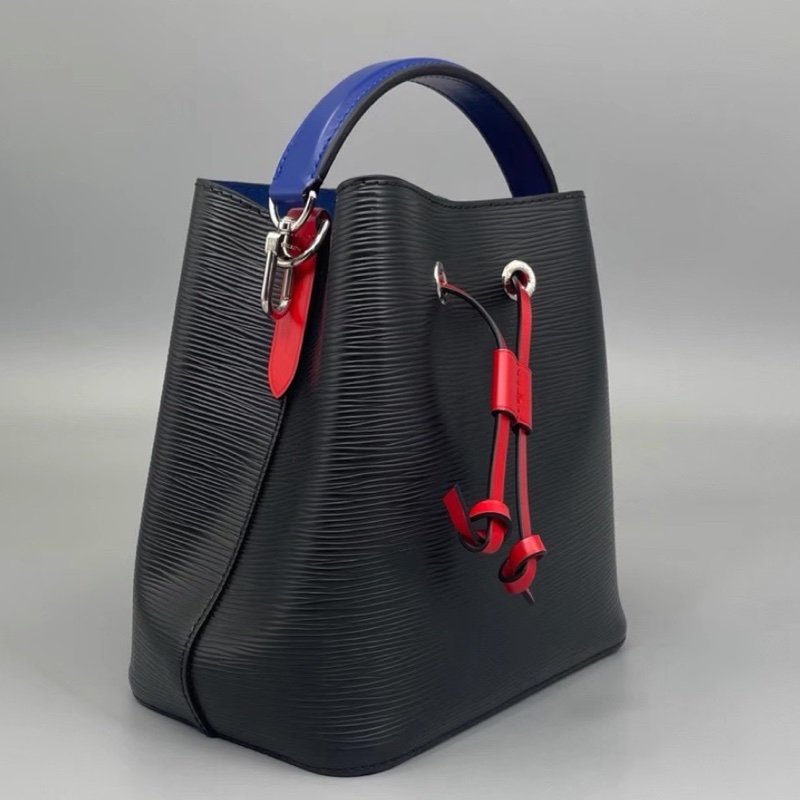 LV 路易威登 🪐拼色水波纹水桶BB手提斜挎包 尺寸20*21-14