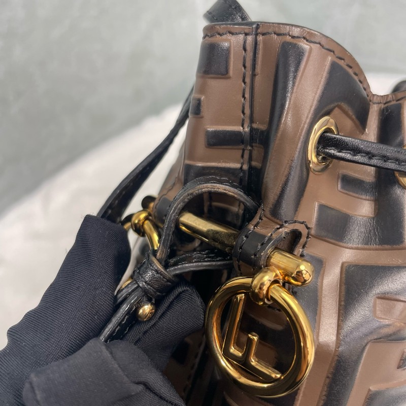 FENDI老花水桶 肩背包斜背包-24