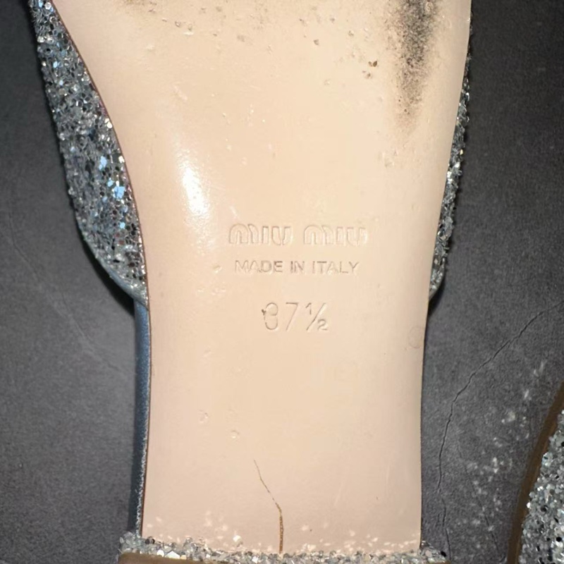 MIUMIU  拖鞋  37.5碼  僅穿過兩次，鞋子成色非常新 無附件-7