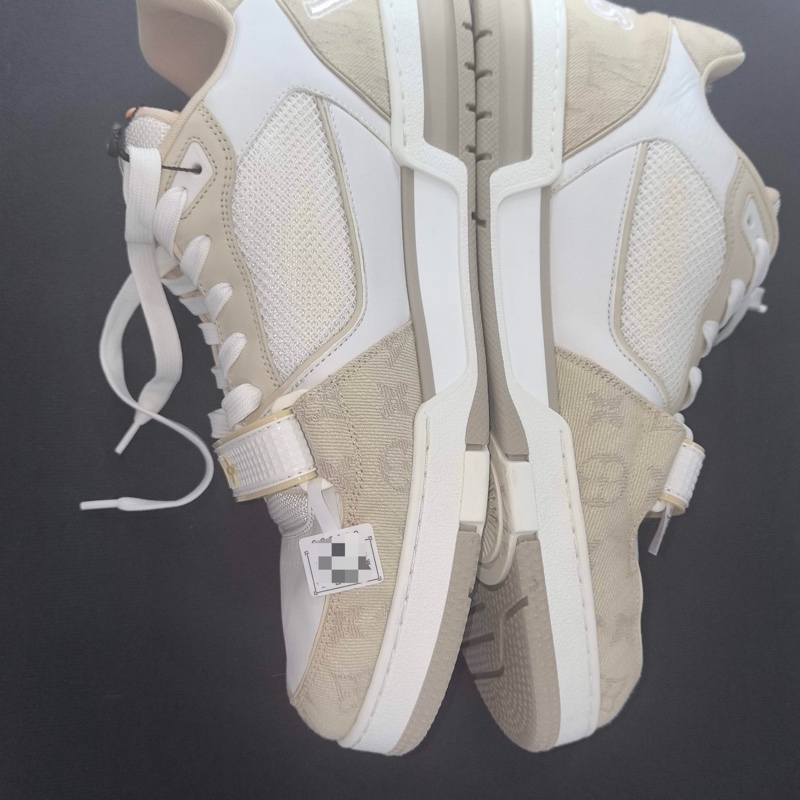 Lv路易威登 Trainer魔術貼奶茶色男款,44碼-6