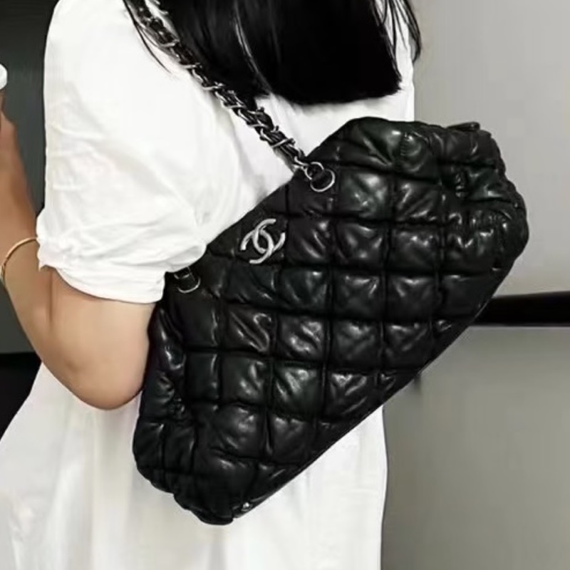 99新wsw)全網最低價 朵泡芙托特包手提單肩包 Chanel 香奈兒黑銀菱格紋雲-7