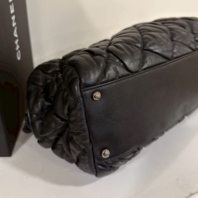 99新wsw)全網最低價 朵泡芙托特包手提單肩包 Chanel 香奈兒黑銀菱格紋雲-15