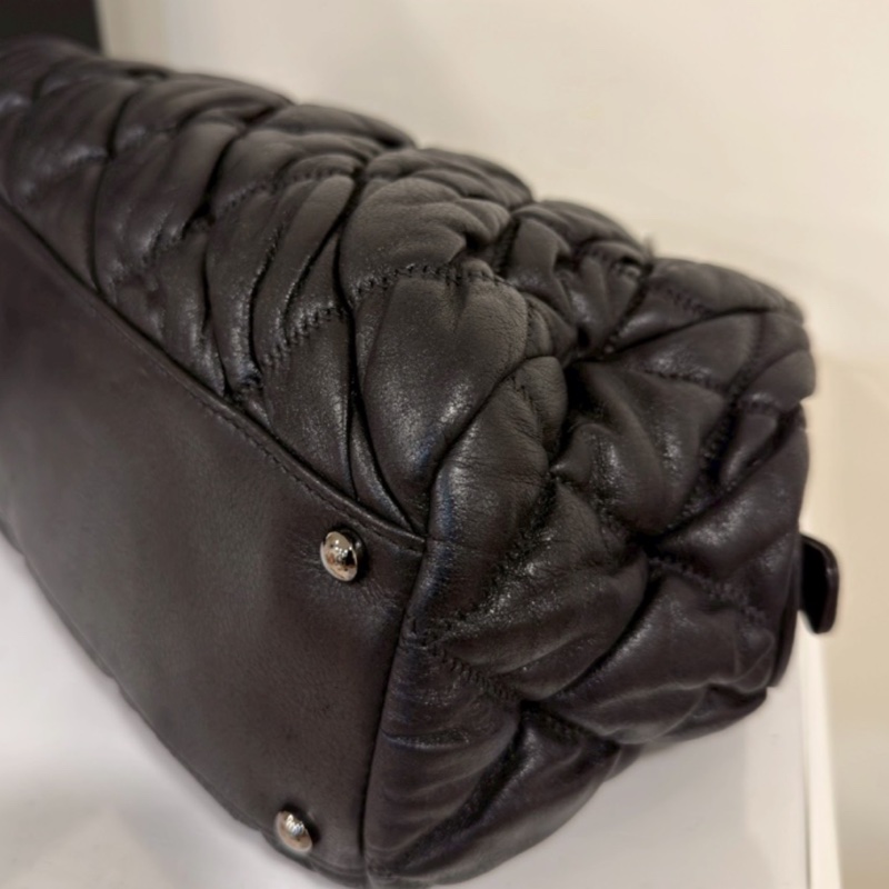 99新wsw)全網最低價 朵泡芙托特包手提單肩包 Chanel 香奈兒黑銀菱格紋雲-16