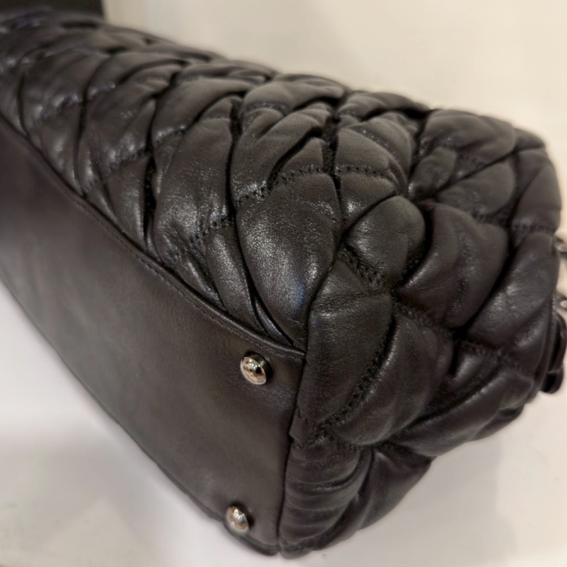 99新wsw)全網最低價 朵泡芙托特包手提單肩包 Chanel 香奈兒黑銀菱格紋雲-18