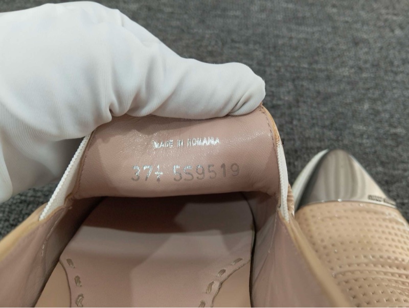 MIUMIU 一腳蹬 37.5碼 無附件-7