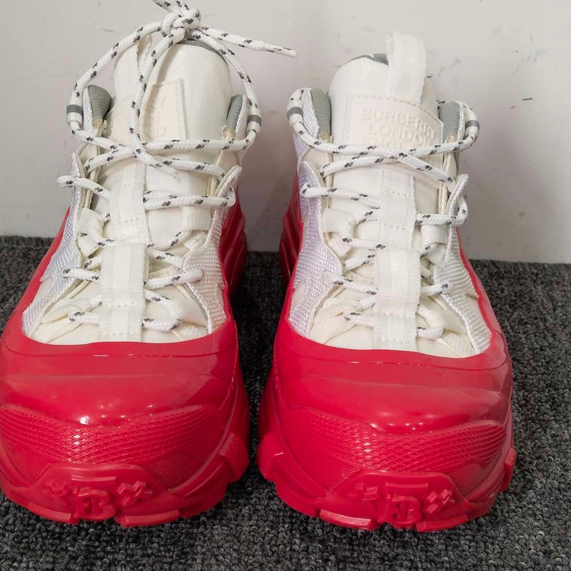 BURBERRY 運動鞋 35.5碼 無附件-3