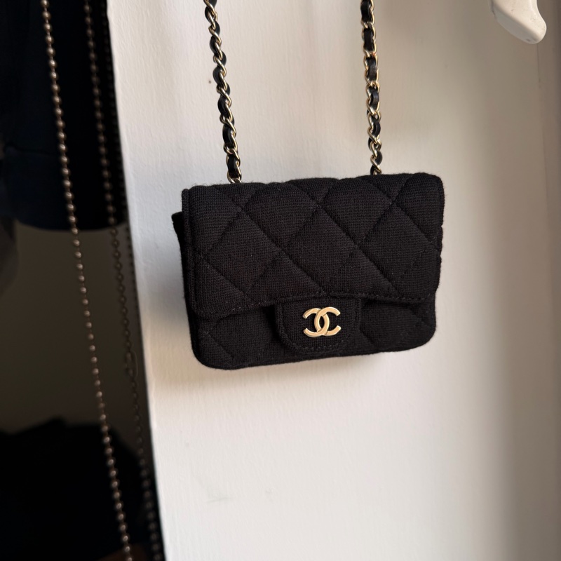 香奈兒迷你包/Authentic Chanel Black Micro Jersey Classic Flap Belt Bag from 2020-1