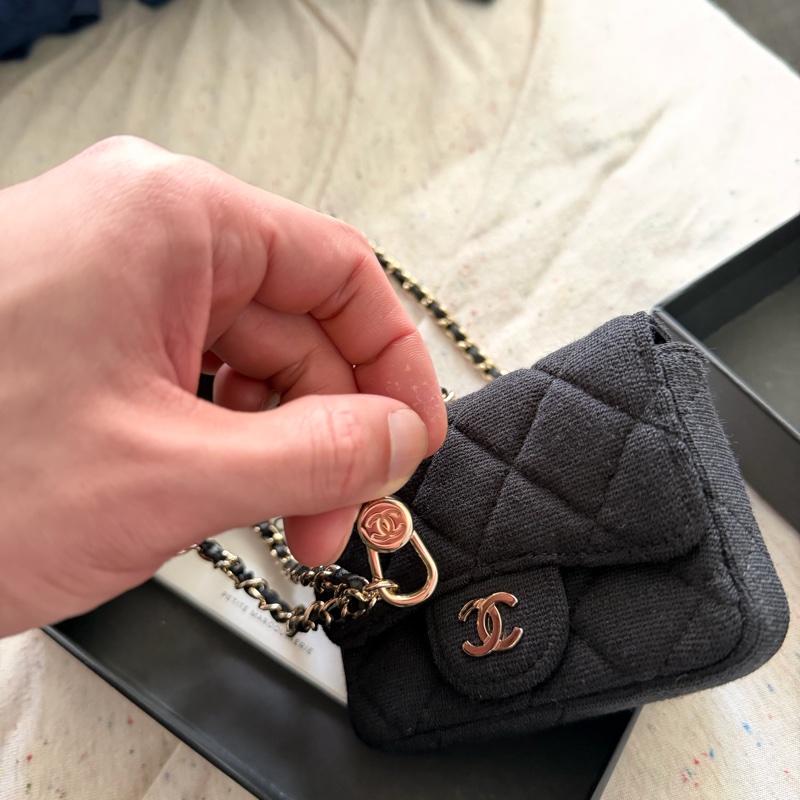 香奈兒迷你包/Authentic Chanel Black Micro Jersey Classic Flap Belt Bag from 2020-15