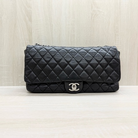 CHANEL🖤限定款黑色菱格紋雨衣兩用鏈包A48556