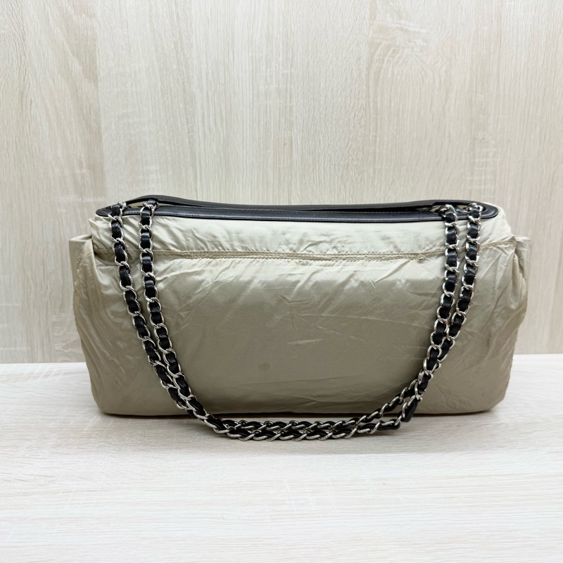 CHANEL🖤限定款黑色菱格紋雨衣兩用鏈包A48556-7