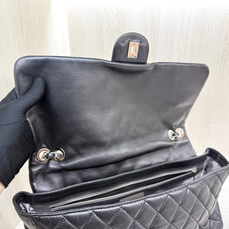 CHANEL🖤限定款黑色菱格紋雨衣兩用鏈包A48556-18