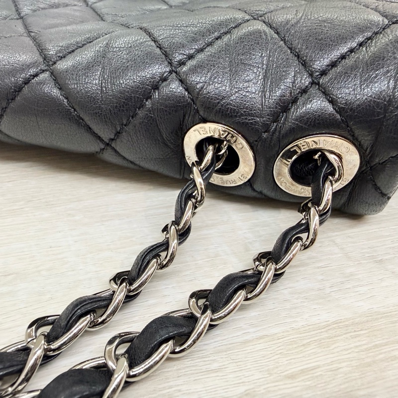 CHANEL🖤限定款黑色菱格紋雨衣兩用鏈包A48556-23