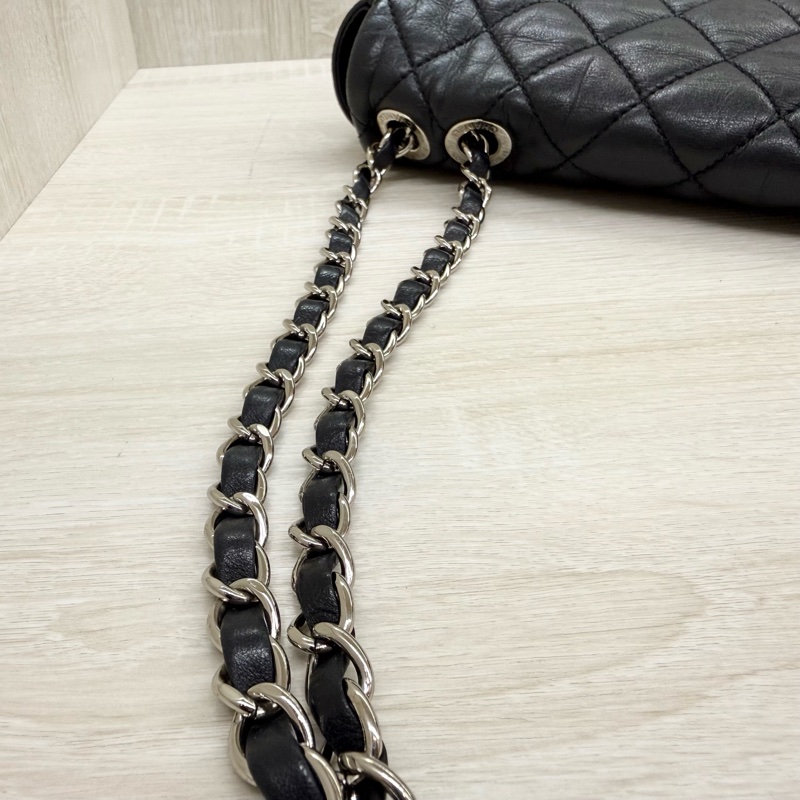 CHANEL🖤限定款黑色菱格紋雨衣兩用鏈包A48556-24