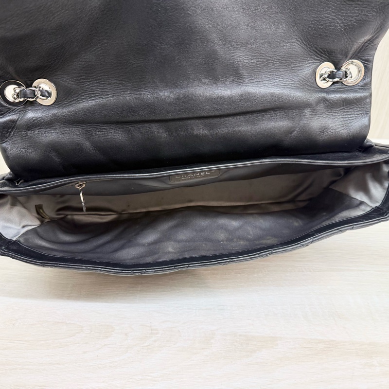 CHANEL🖤限定款黑色菱格紋雨衣兩用鏈包A48556-27