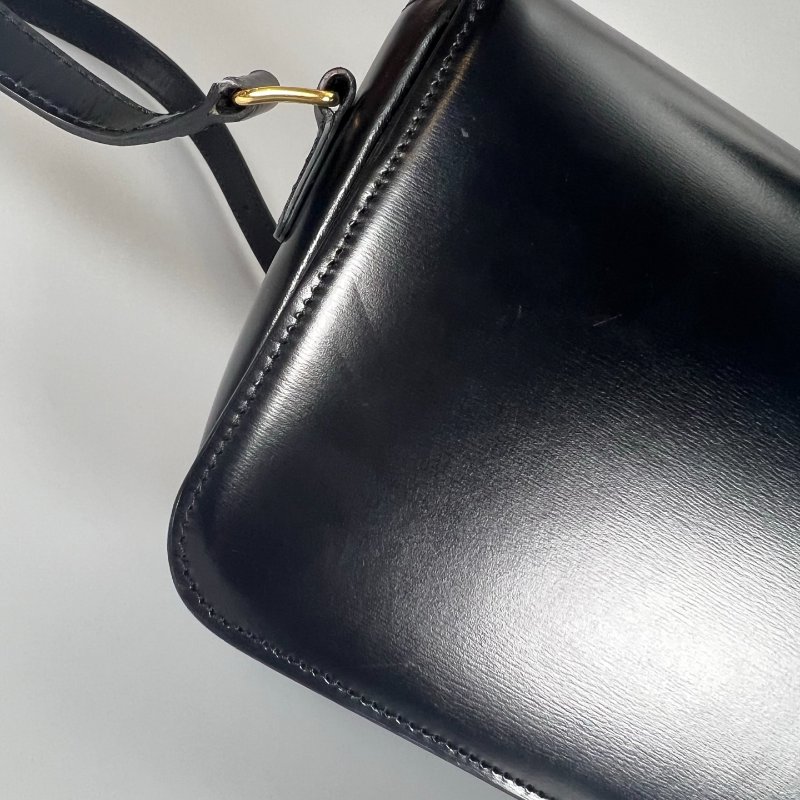 CELINE 黑金皮革方側邊包-8