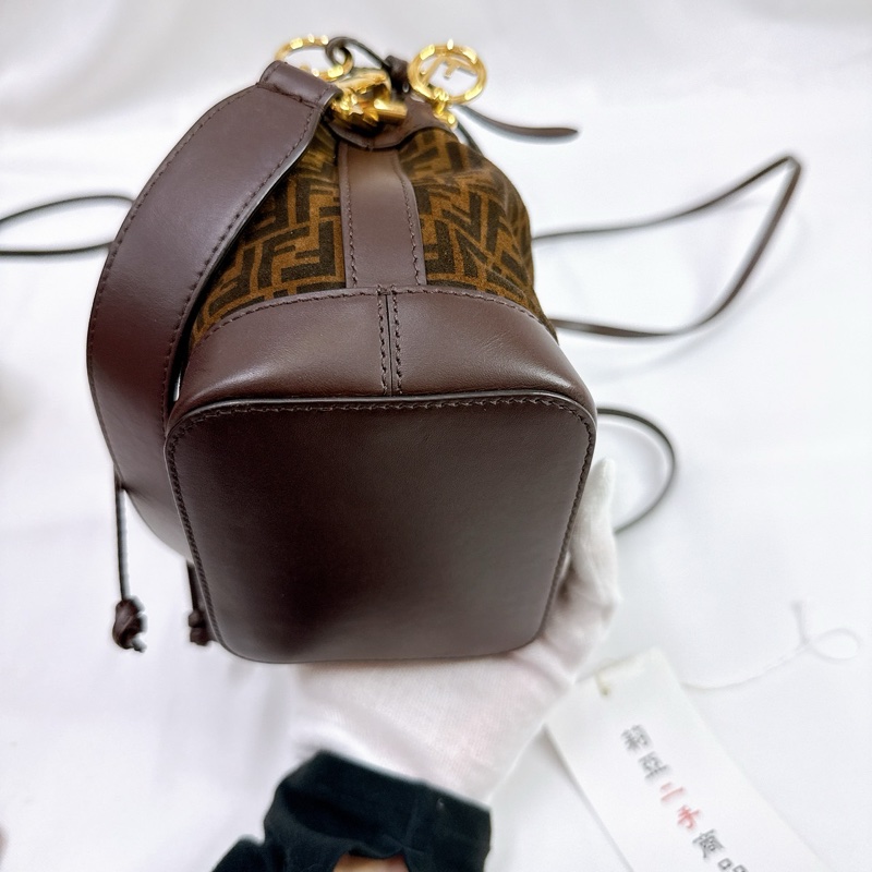 莉亞精品♡ FENDI mini 水桶包 二手-6