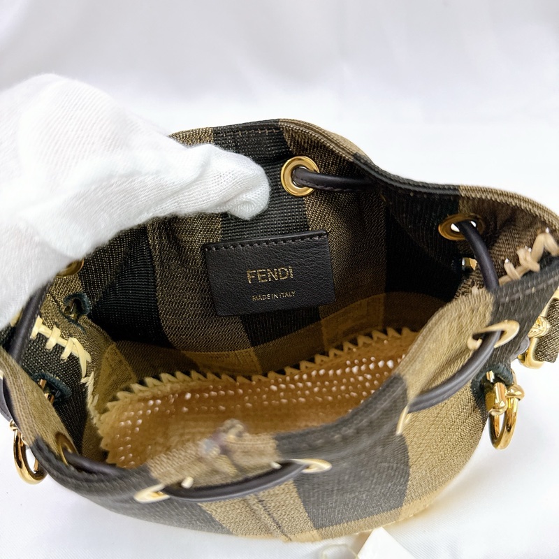 莉亞精品♡ FENDI雙色拼接竹編水桶包 二手-7