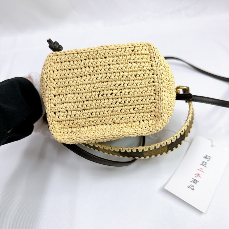 莉亞精品♡ FENDI雙色拼接竹編水桶包 二手-8