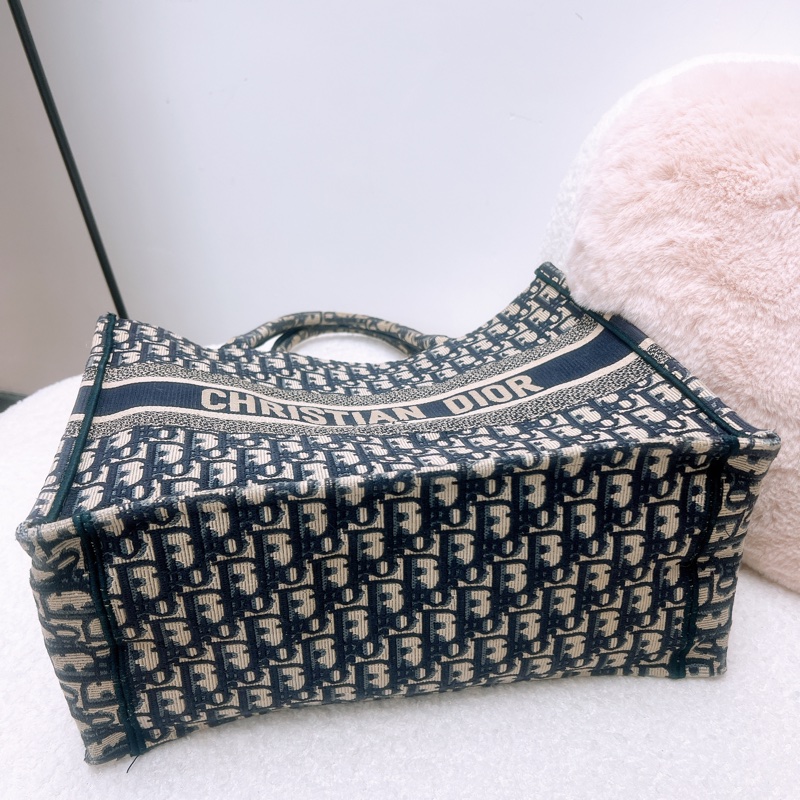 Dior book 藍色老花中號托特-1