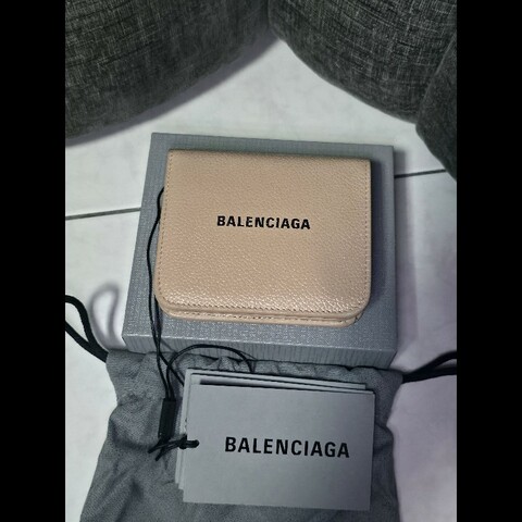 [全新]Balenciaga 巴黎世家 奶茶色短夾 附零袋