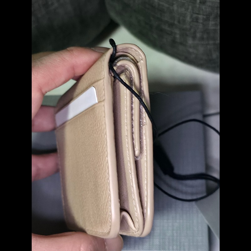 [全新]Balenciaga 巴黎世家 奶茶色短夾 附零袋-3