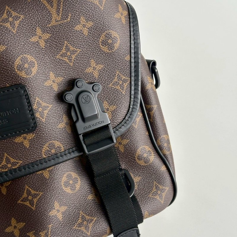 99新🆕 全配有購證🙌🏻 Louis Vuitton LV 路易威登 Trail 郵差包-11