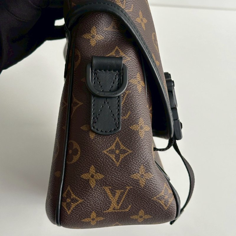 99新🆕 全配有購證🙌🏻 Louis Vuitton LV 路易威登 Trail 郵差包-13
