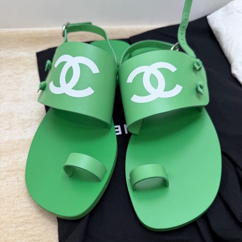 閒置新未使用Chanel 香奈兒  綠色雙C 大logo涼鞋 35.5碼-4