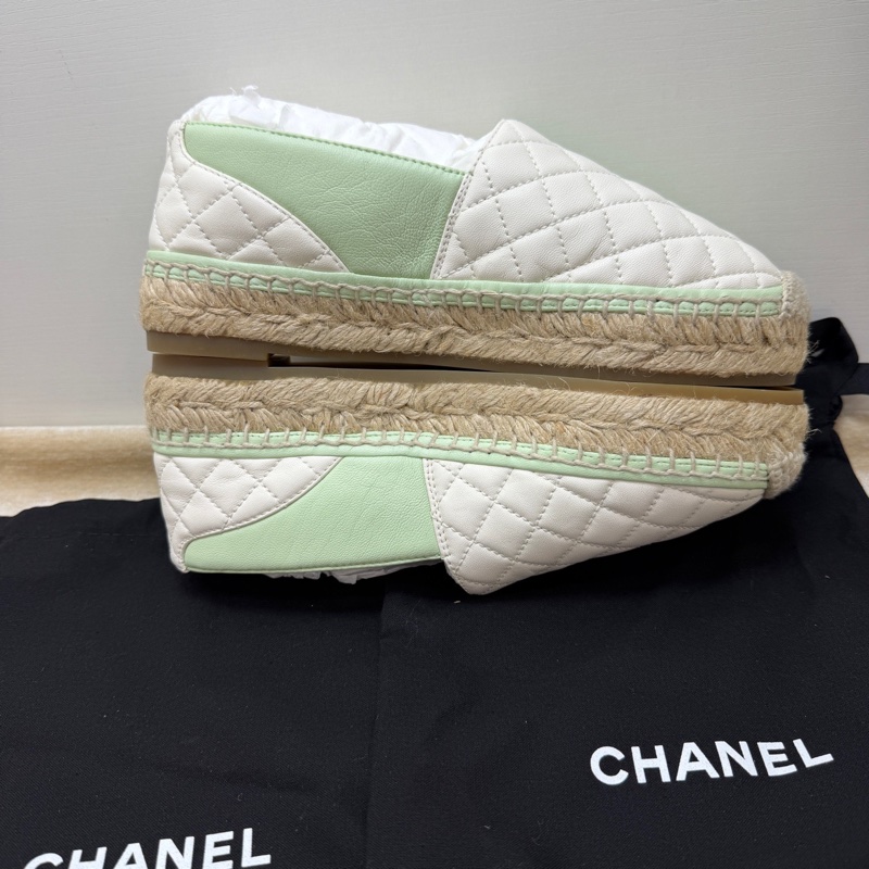 閒置新未使用Chanel 香奈兒 馬卡龍拼白色漁夫鞋  35碼-2