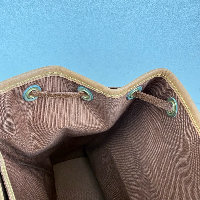 Louis Vuitton路易威登 深棕色雙肩包-12