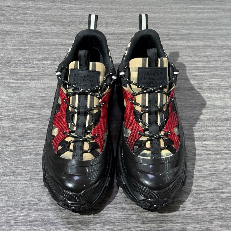 99新 Burberry博柏利 Arthur 減震 低幫 42碼男款 黑色-3