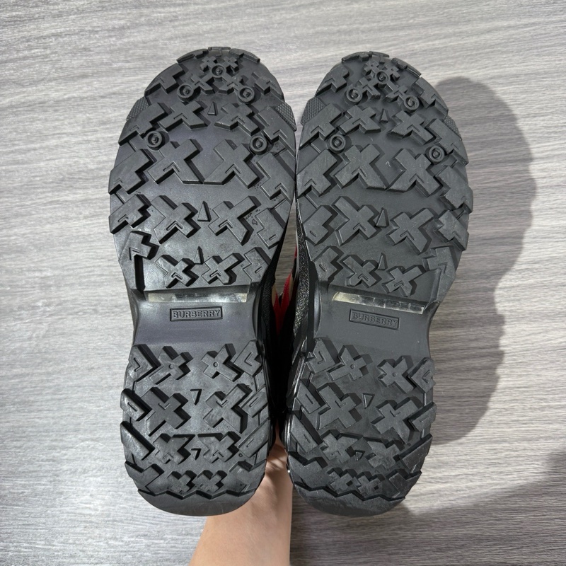 99新 Burberry博柏利 Arthur 減震 低幫 42碼男款 黑色-7