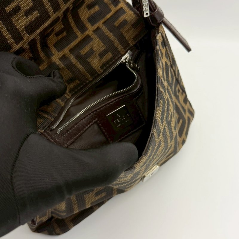 🏷Fendi小方包-7