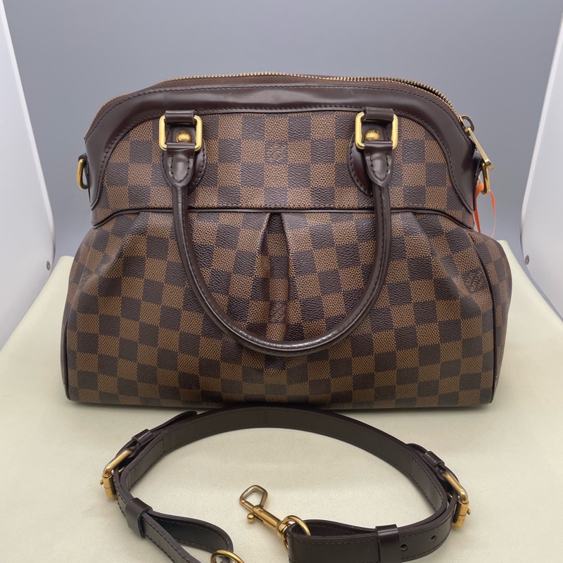 路易威登 Louis Vuitton 棋盤格 Trevi 葫蘆包皮革 尺寸: 34×25×15-0