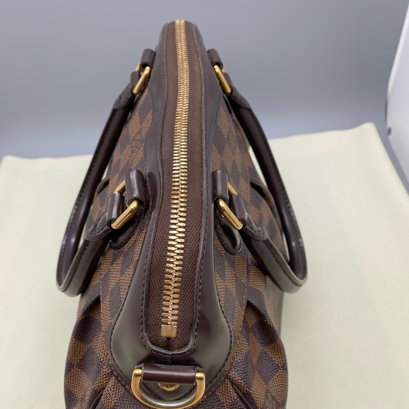 路易威登 Louis Vuitton 棋盤格 Trevi 葫蘆包皮革 尺寸: 34×25×15-4