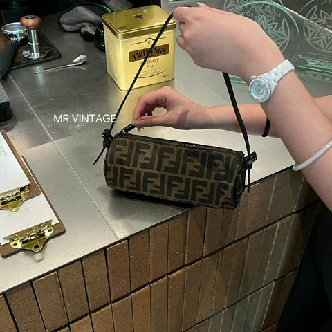 🏷Fendi圓筒包