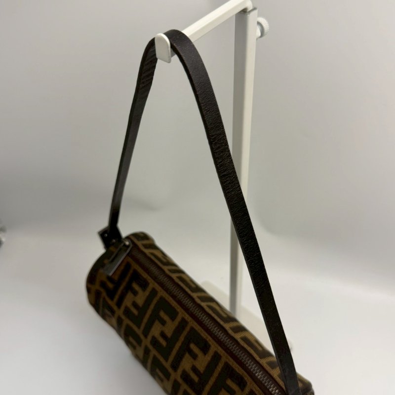 🏷Fendi圓筒包-4