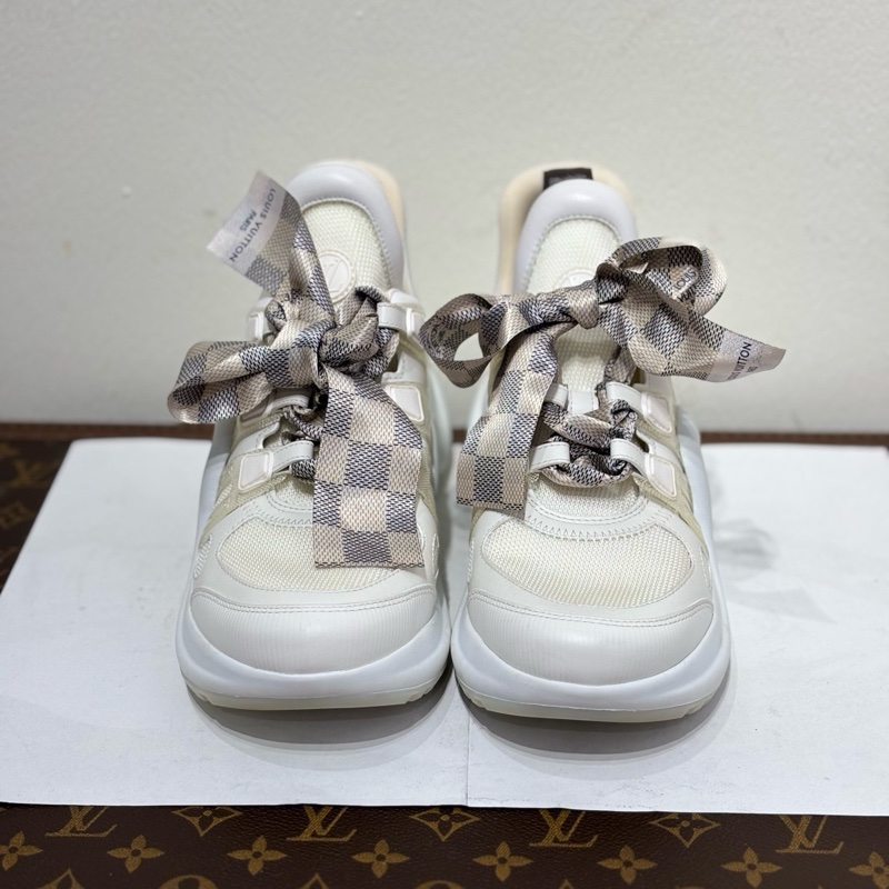 Lv 路易威登 白色老爹鞋 尺碼:37.5碼 無附件 輕微使用-2