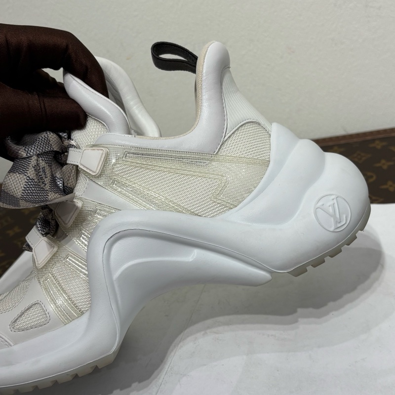 Lv 路易威登 白色老爹鞋 尺碼:37.5碼 無附件 輕微使用-4