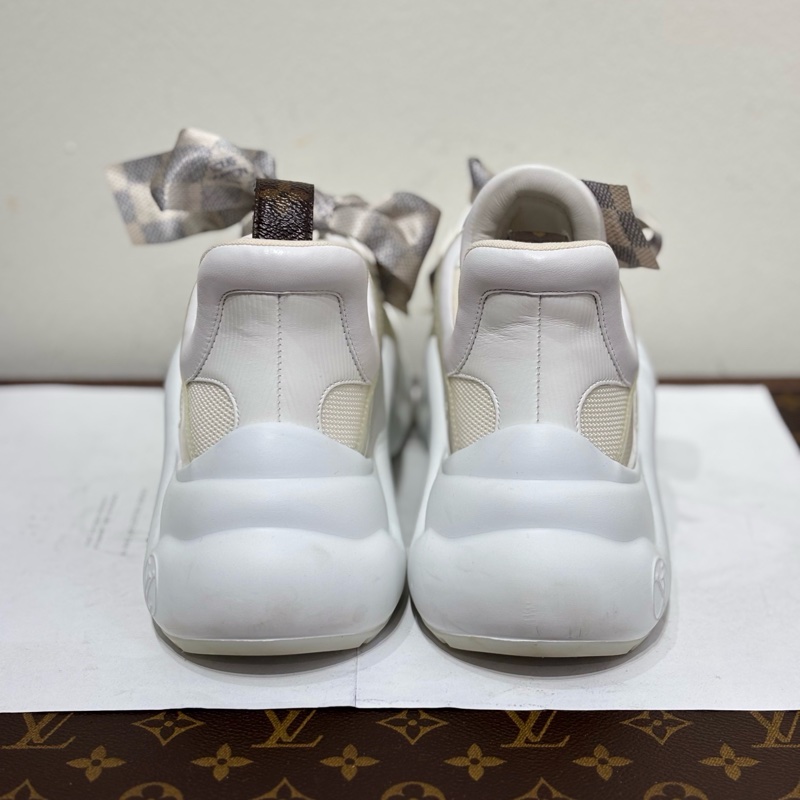 Lv 路易威登 白色老爹鞋 尺碼:37.5碼 無附件 輕微使用-8