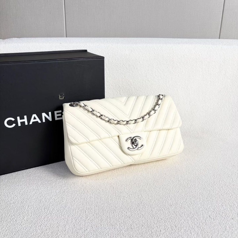 Chanel V紋CF鏈條包 米白色 銀扣 26*16*6  9新 配件盒子 塵袋 購證-2